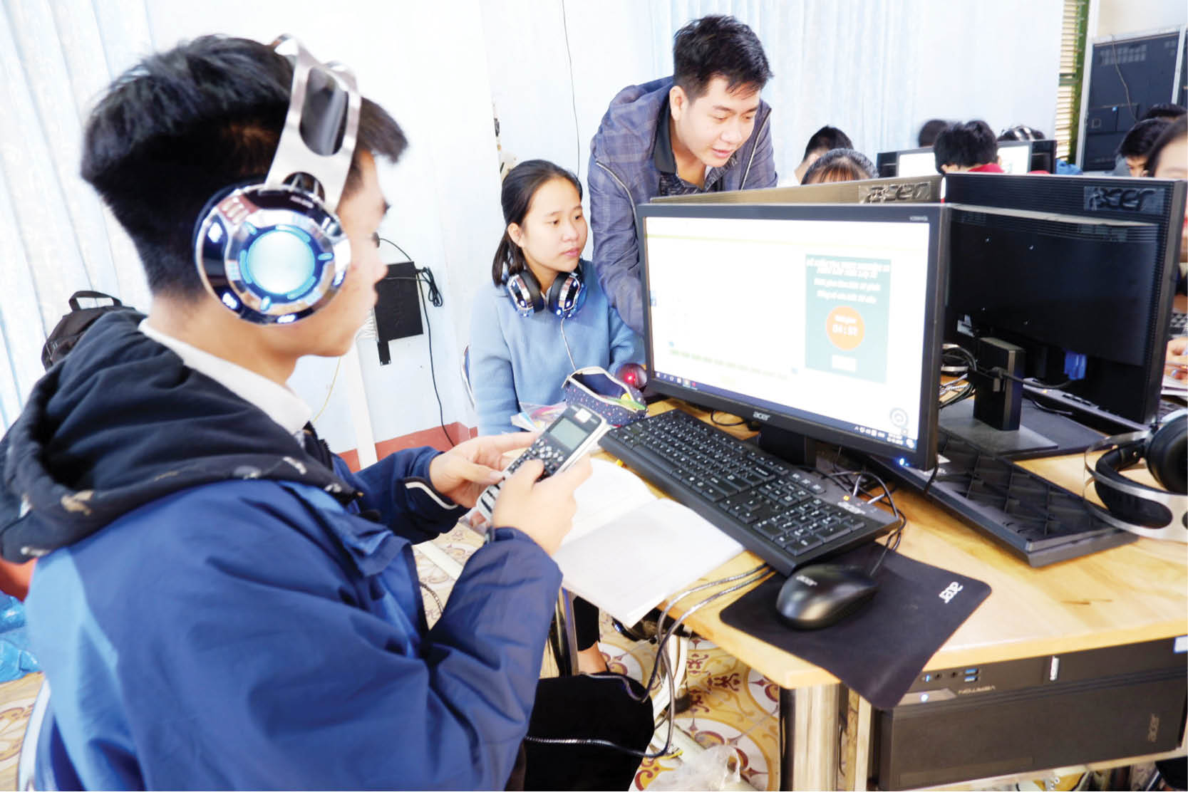 Sử dụng điện thoại trong lớp học một cách hợp lý