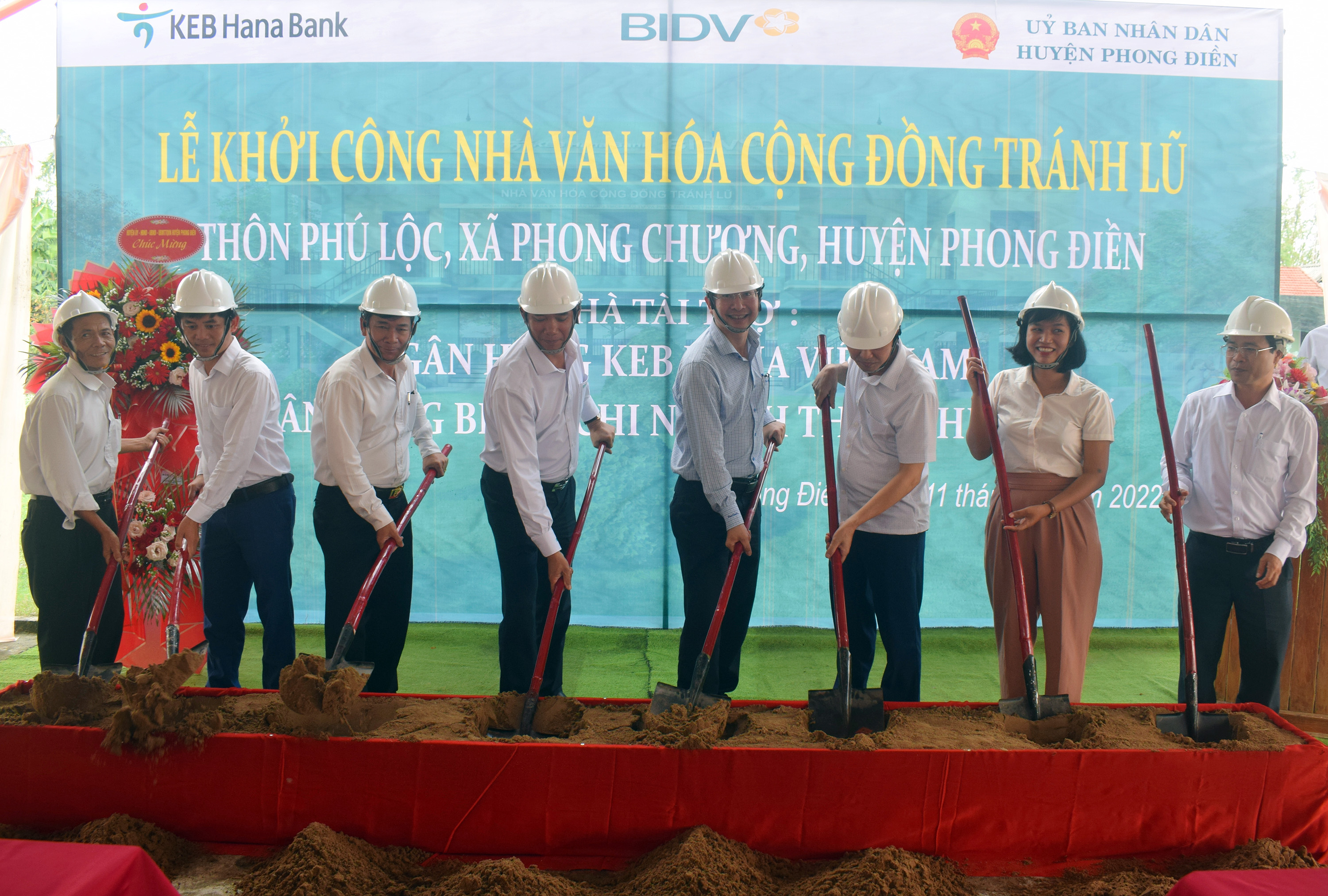 Khởi công nhà văn hóa cộng đồng kết hợp tránh trú bão lũ