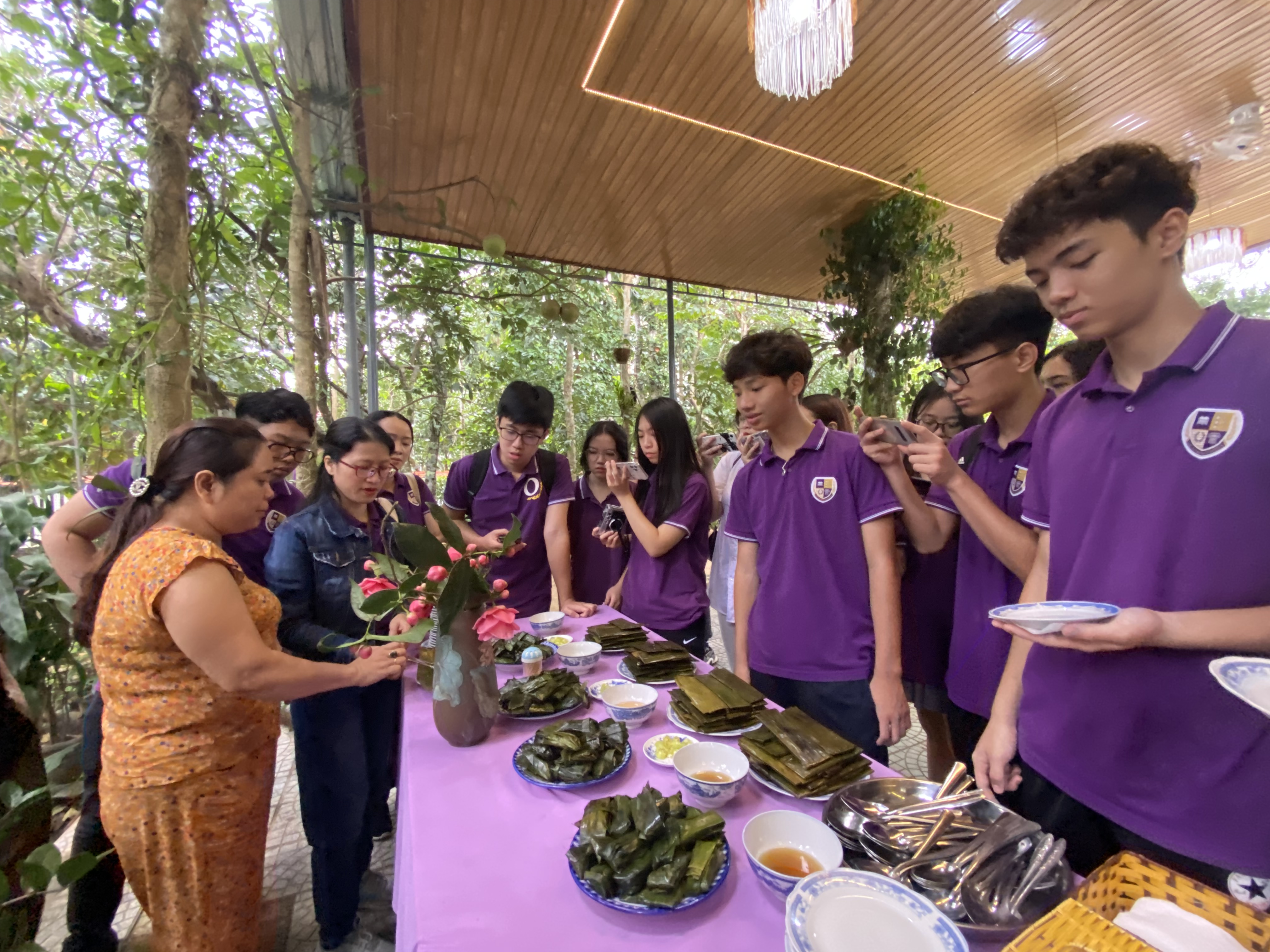 Trải nghiệm bánh Huế ở miệt vườn Thủy Biều
