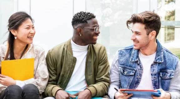 Sinh viên quốc tế tăng mạnh trở lại tại Mỹ sau đại dịch COVID-19