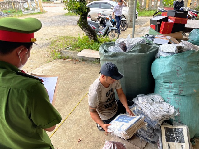 Phát hiện hàng hóa không có hóa đơn chứng từ, nguồn gốc