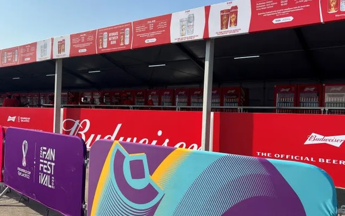 FIFA cấm bán bia quanh các sân vận động diễn ra World Cup ở Qatar