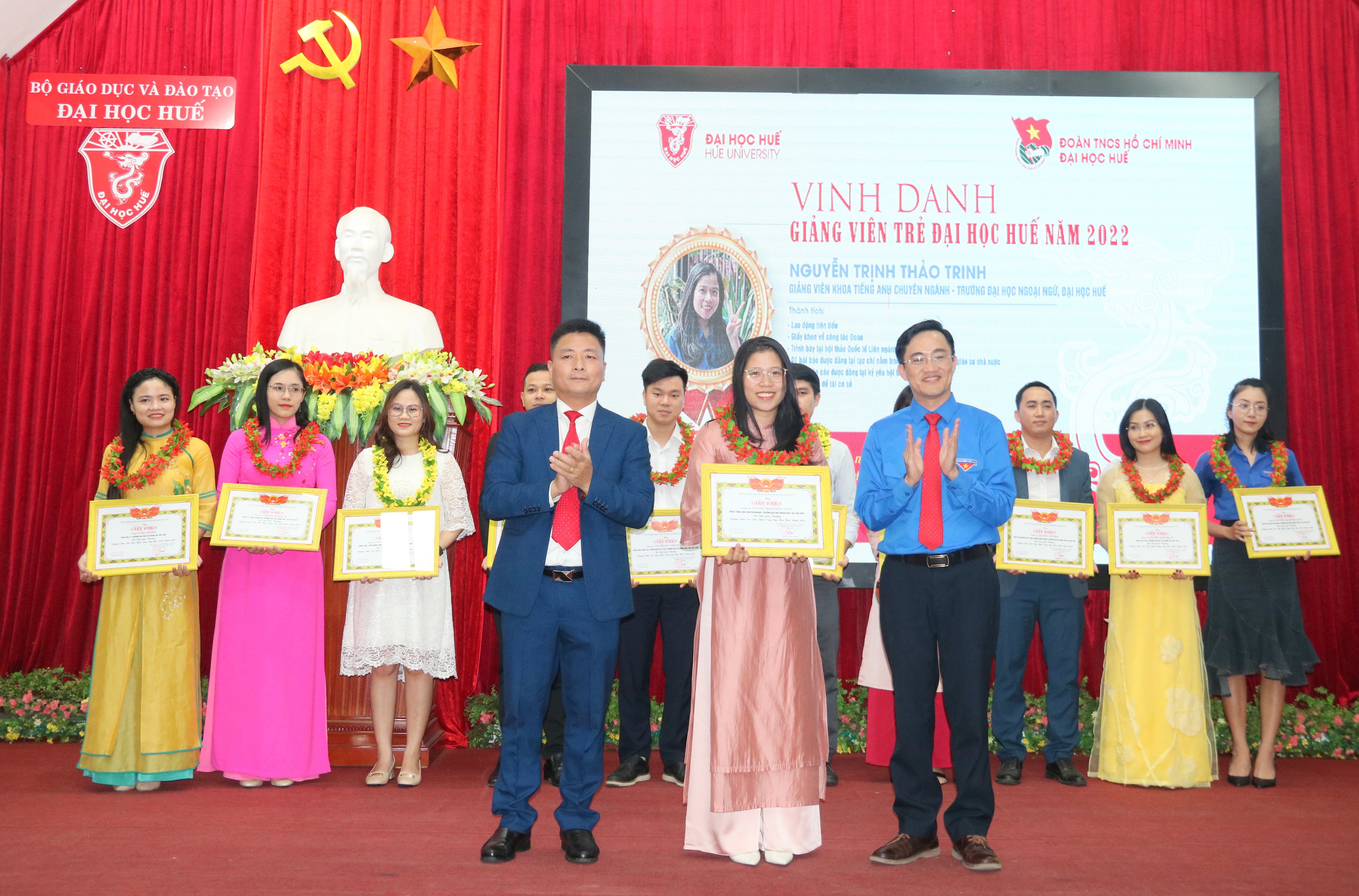 Tuyên dương 13 giảng viên trẻ tiêu biểu của Đại học Huế