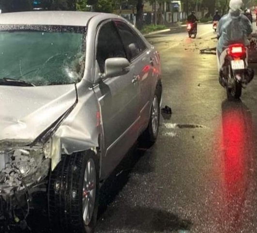 Va chạm giữa xe ô tô và mô tô, 1 người tử vong tại chỗ