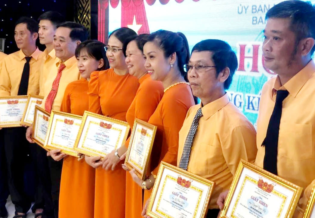 Xây dựng thương hiệu “Văn minh, thân thiện là người Đông Ba”