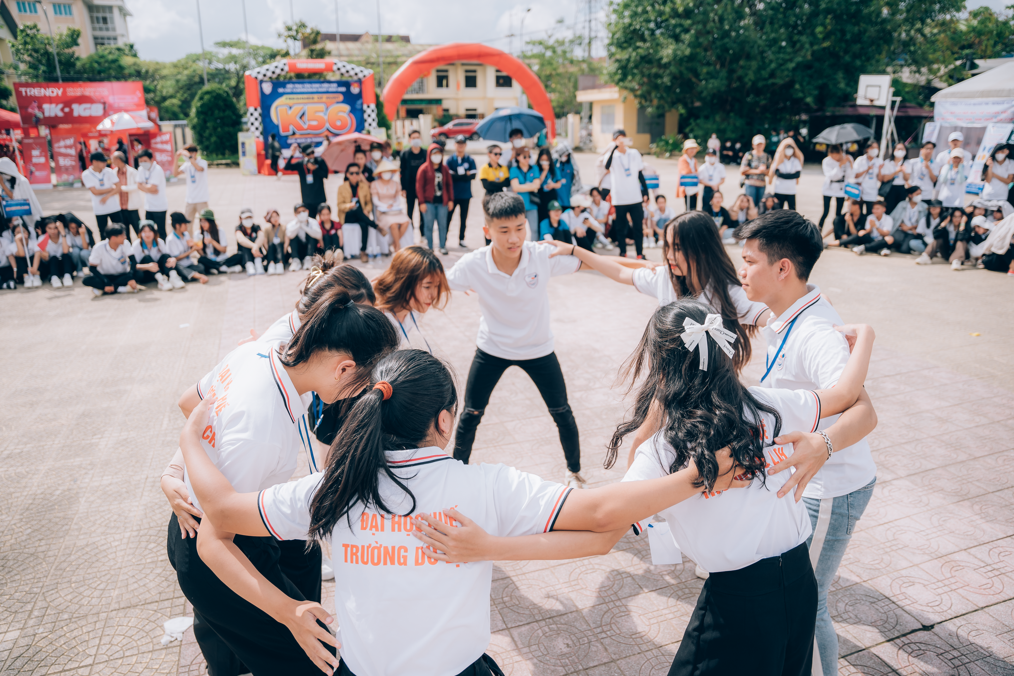 Hơn 1 000 cán bộ, sinh viên Trường Du lịch tham gia hội trại