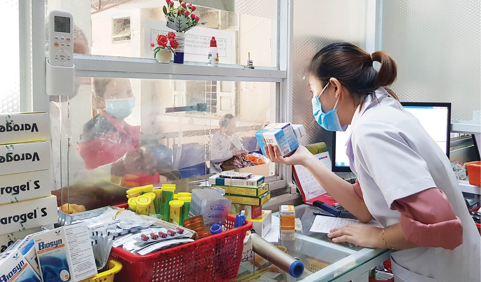 Chủ động đấu thầu, giảm thiếu thuốc cục bộ