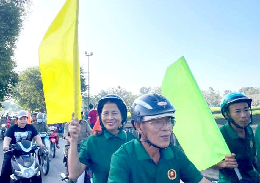 Mít tinh hưởng ứng Ngày thế giới phòng, chống AIDS
