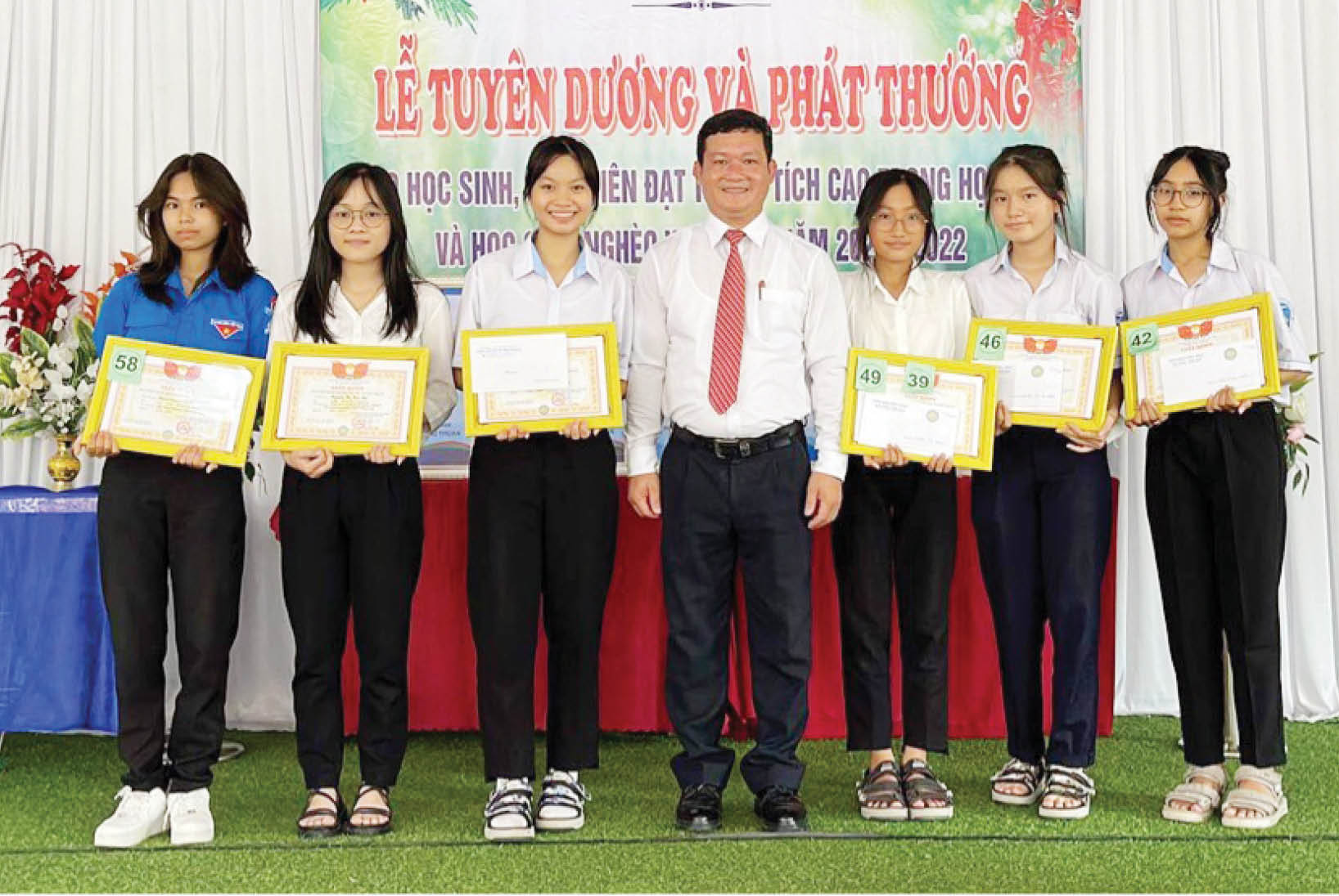 Người thầy tâm huyết với khuyến học