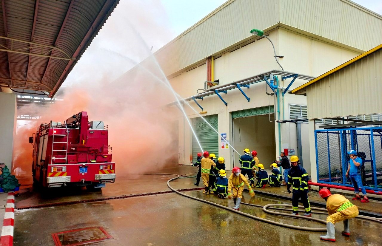 Chuyên nghiệp hóa mọi khâu ứng phó sự cố hóa chất