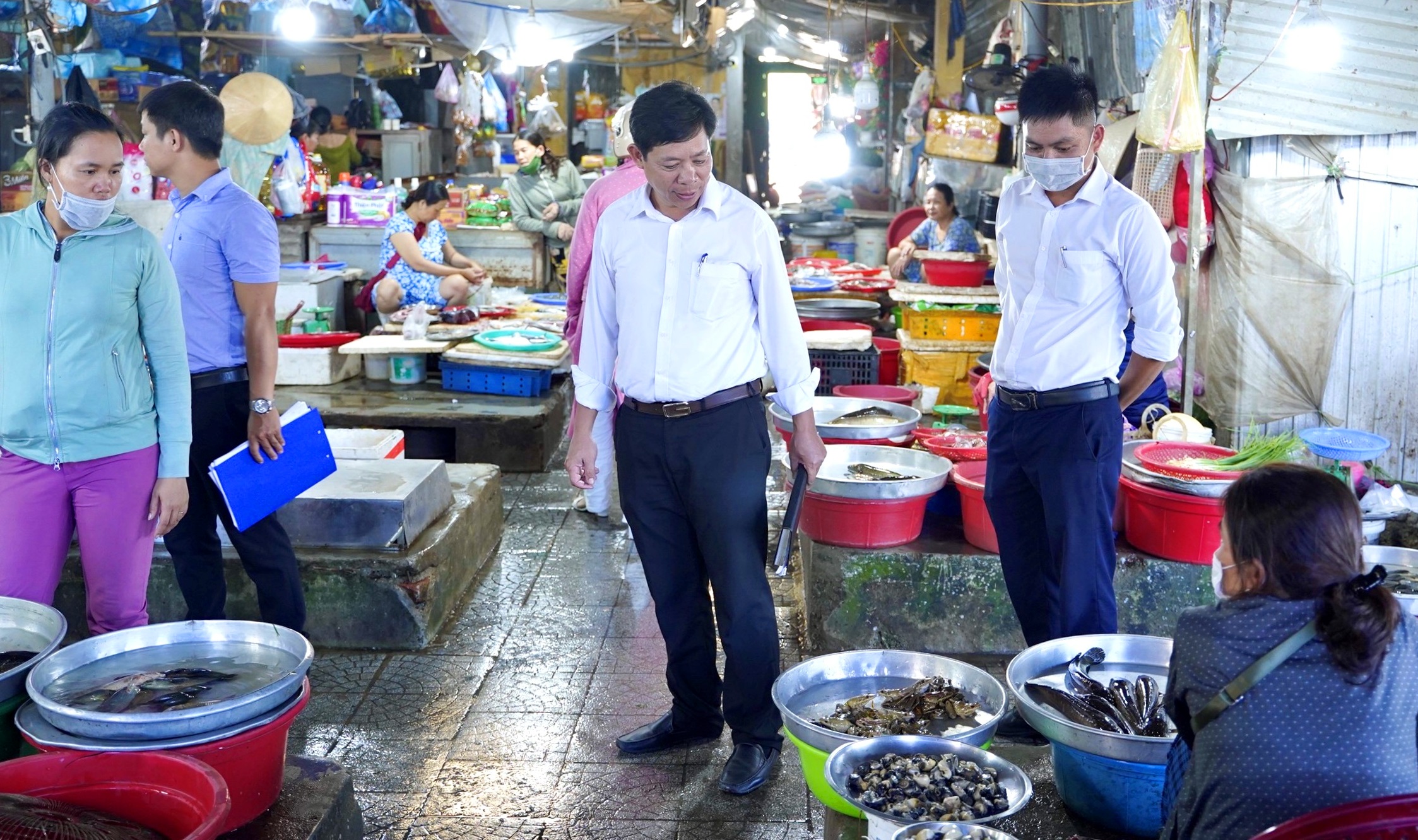 Hương Thủy Năm 2023 sẽ có 100 chợ văn minh thương mại