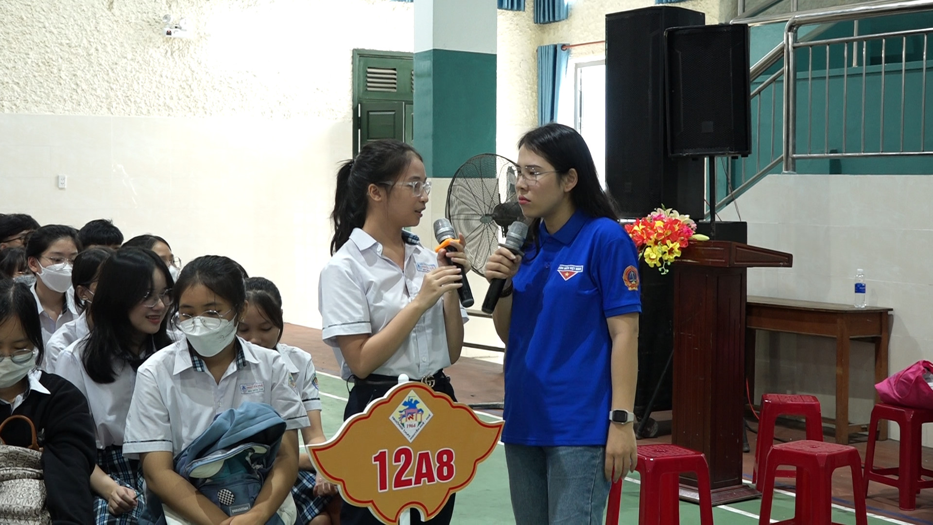 Tiếp tục đổi mới công tác thi đua khen thưởng