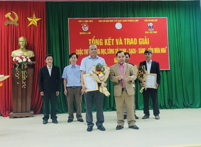 Trao giải Cuộc thi trường học, công sở xanh - sạch - sáng - bốn mùa hoa