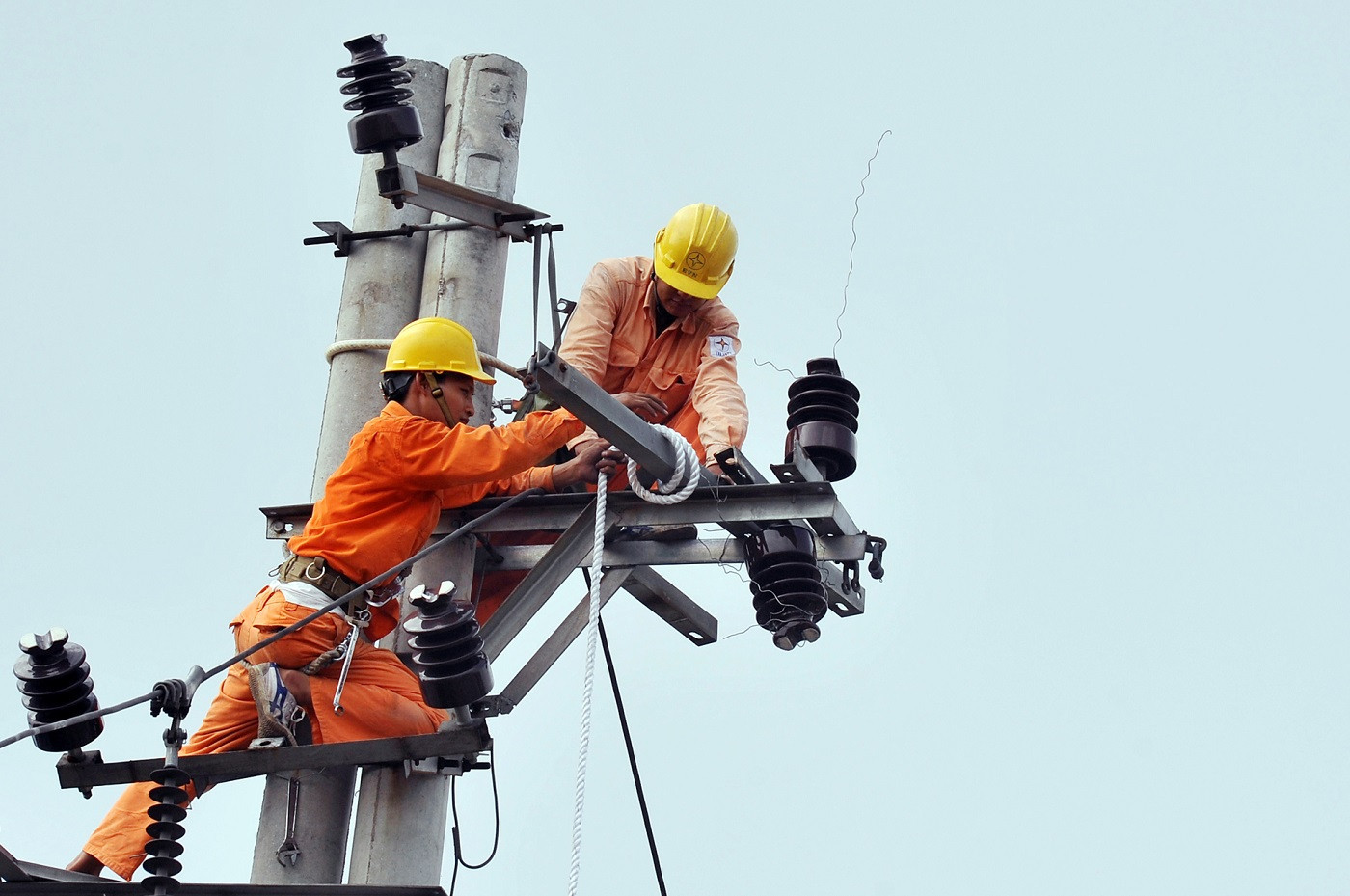 Xung quanh việc EVN đề xuất tăng giá điện