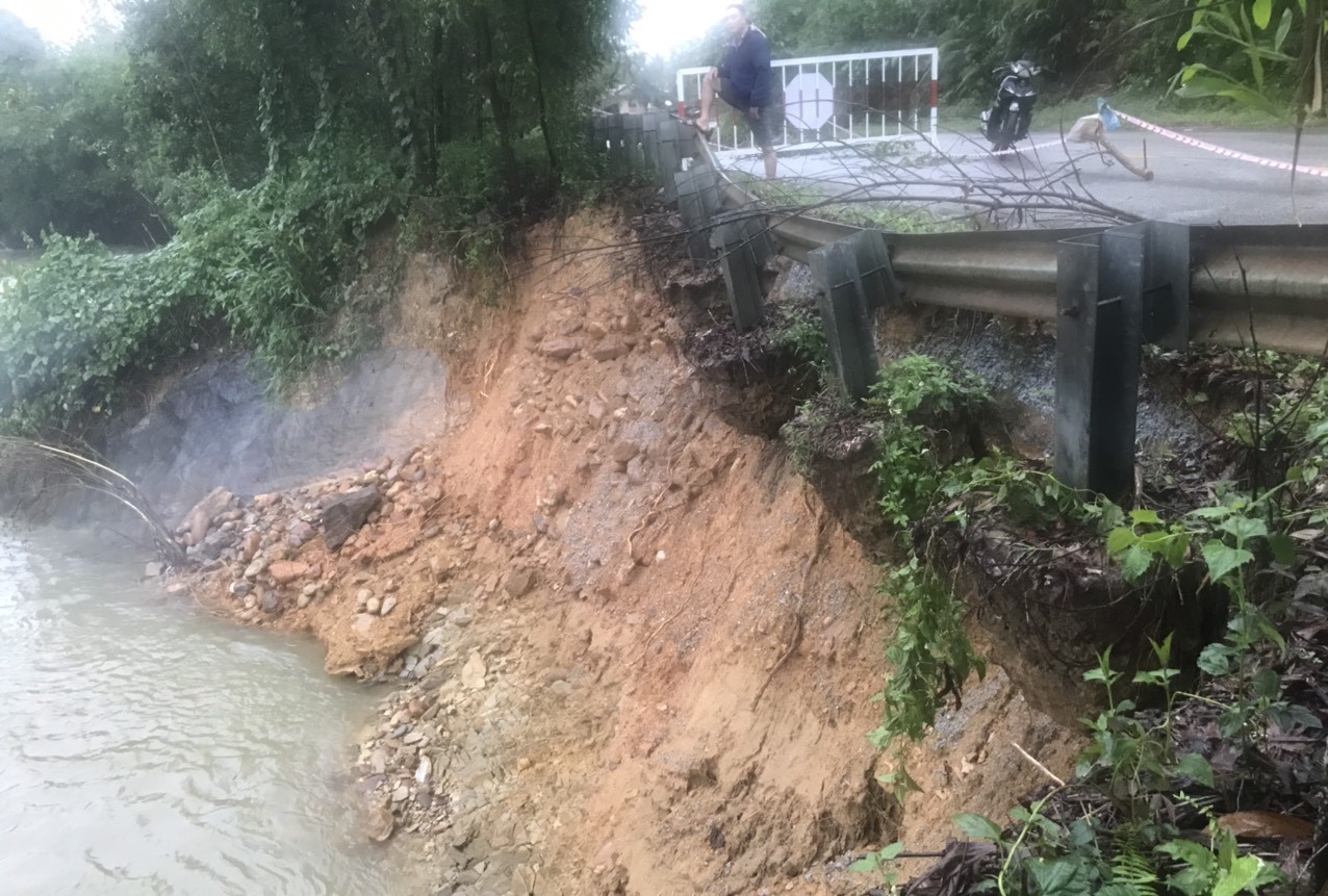 Khắc phục tạm thời tuyến tỉnh lộ 14B