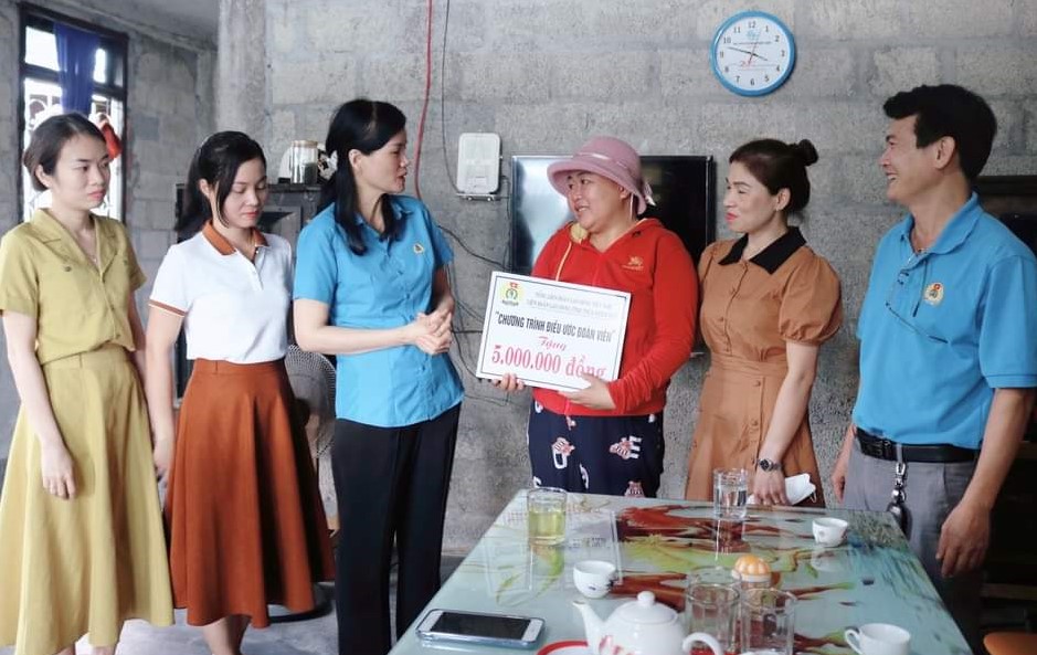 Hơn 2 000 lao động ảnh hưởng do doanh nghiệp thiếu đơn hàng