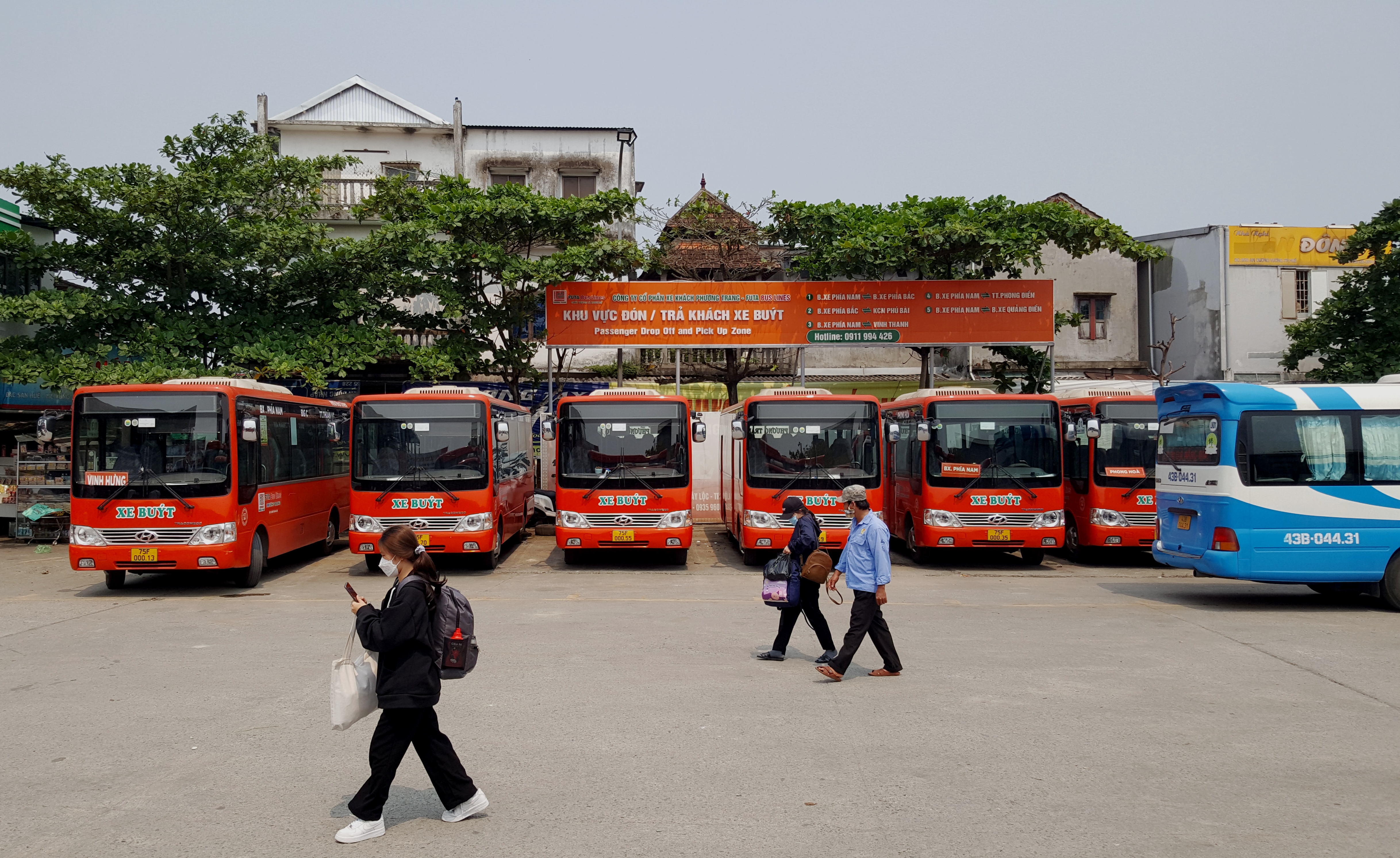 Kiểm tra, xử lý xe dù, bến cóc