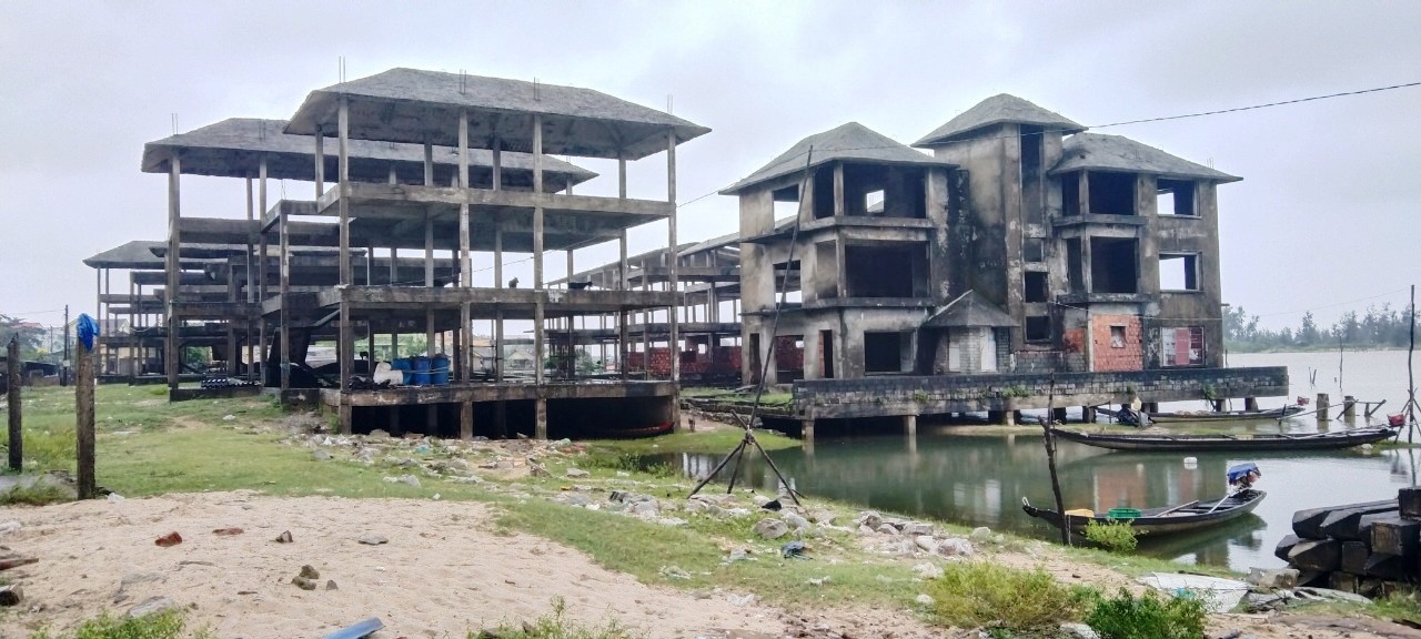 Yêu cầu kiểm điểm trách nhiệm các tổ chức, cá nhân liên quan 11 dự án du lịch thiếu sót, vi phạm