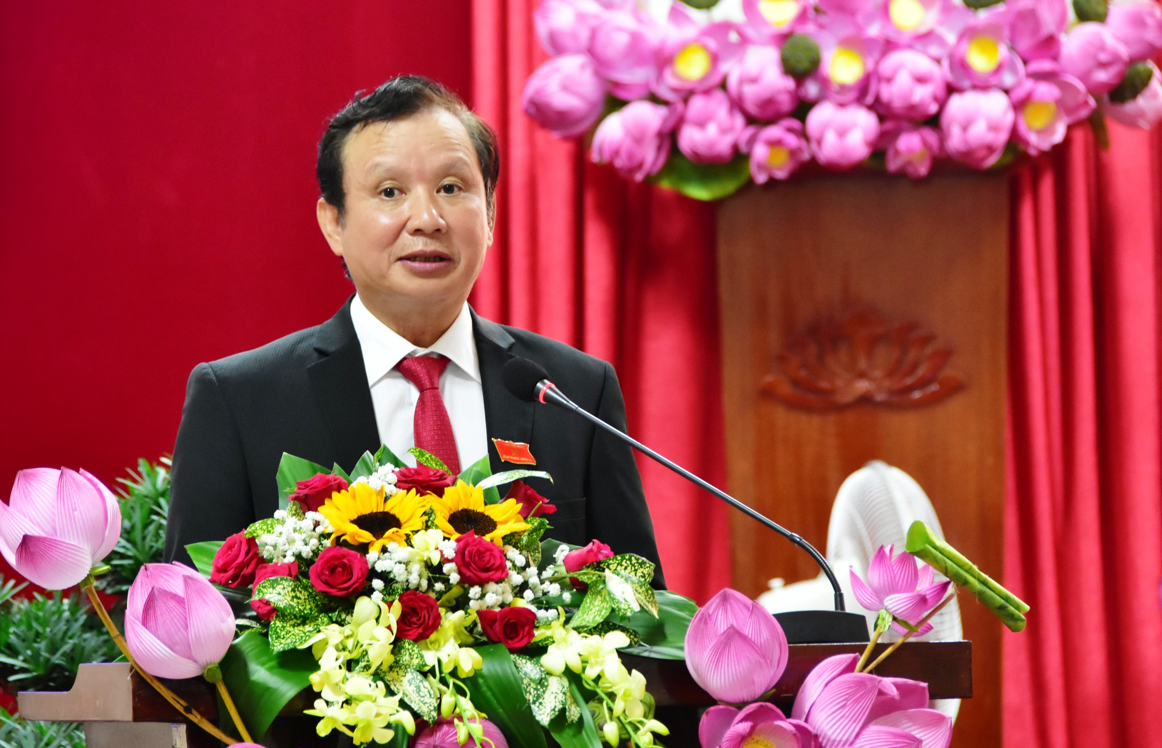 Bế mạc Kỳ họp thứ 5, HĐND tỉnh khóa VIII Thông qua 38 nghị quyết với tỷ lệ thống nhất cao