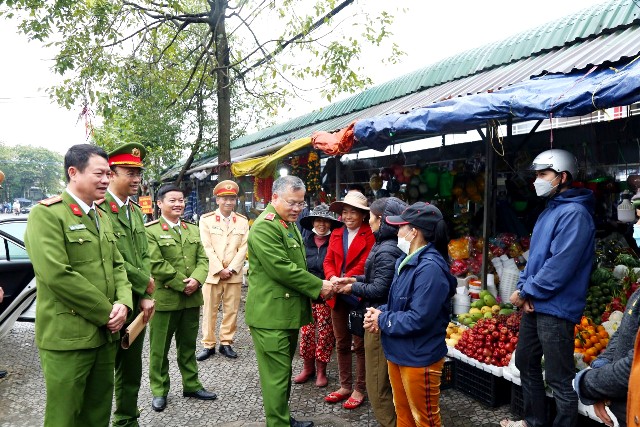 Thứ trưởng Bộ Công an kiểm tra công tác phòng cháy, chữa cháy và cứu hộ cứu nạn trên địa bàn tỉnh