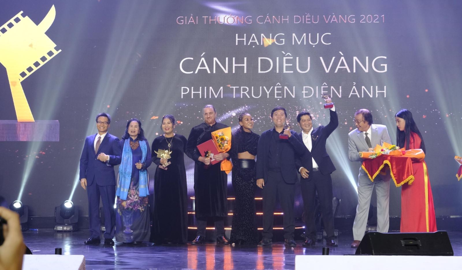 Những giải pháp để xây dựng nền công nghiệp văn hoá Việt Nam hội nhập và phát triển