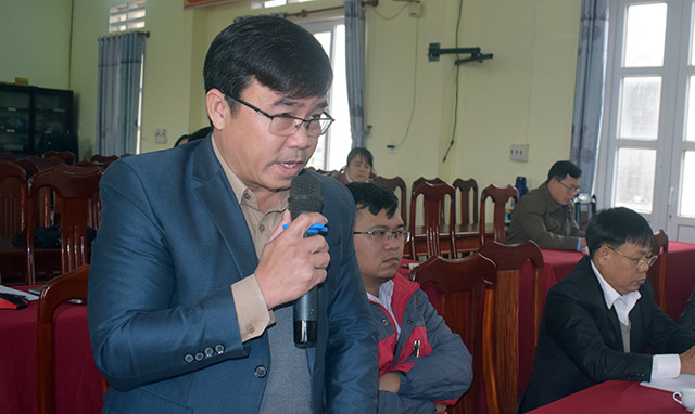 Người dân Điền Lộc phản ánh tình trạng tự ý san lấp mặt bằng, xây dựng mộ gió