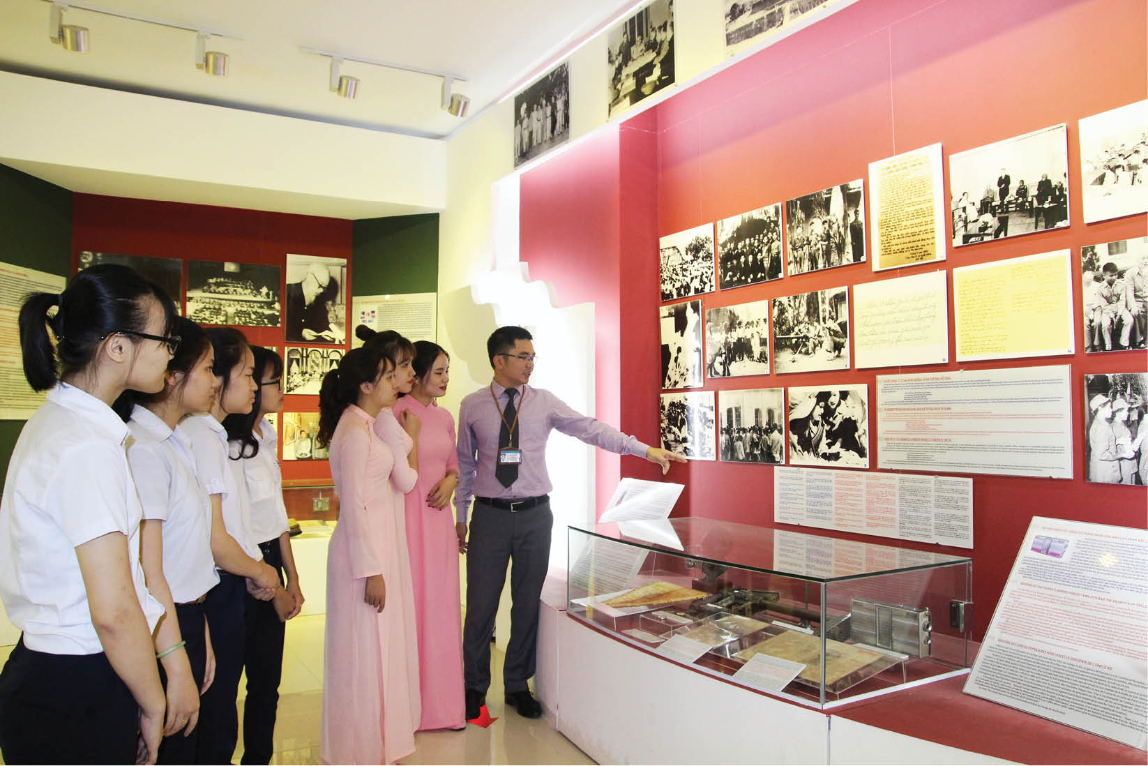 “Mỗi người tốt, mỗi việc tốt là một bông hoa đẹp”