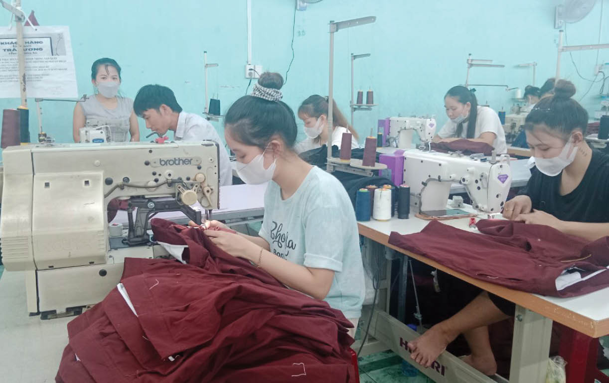 Dạy chữ giỏi, dạy nghề tốt