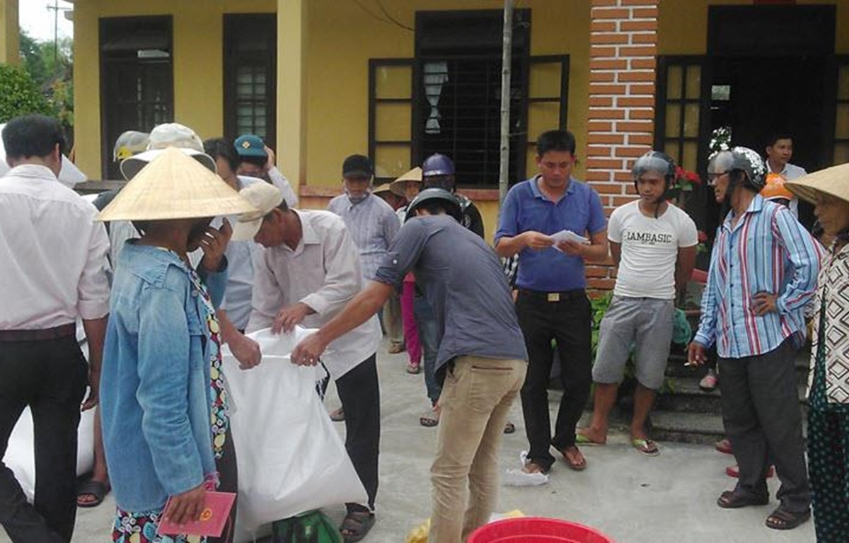 Khẩn trương xuất hỗ trợ gạo cho người dân trong Tết Nguyên đán Quỹ Mão