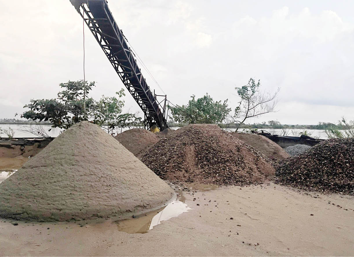 Chuyển đổi nghề nghiệp cho người làm nghề khai thác cát, sỏi trên sông