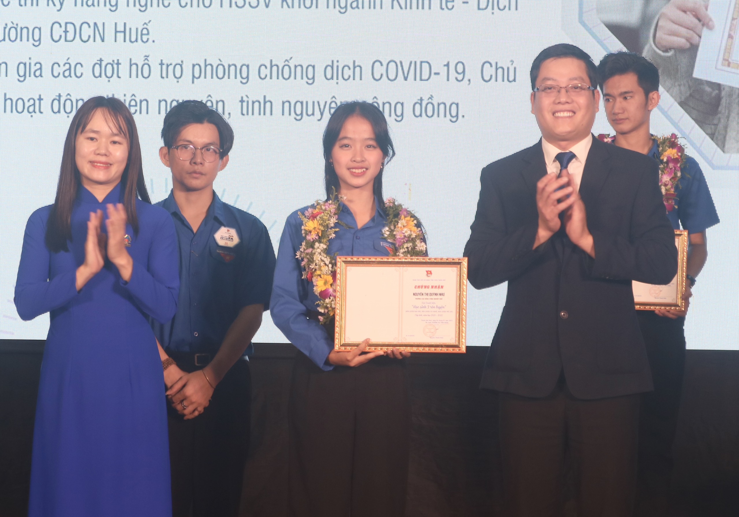 Tuyên dương 36 “Sinh viên 5 tốt” và “Học sinh 3 rèn luyện”