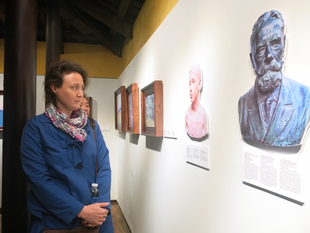 Tiếp tục hợp tác sưu tầm, nghiên cứu về vua Hàm Nghi