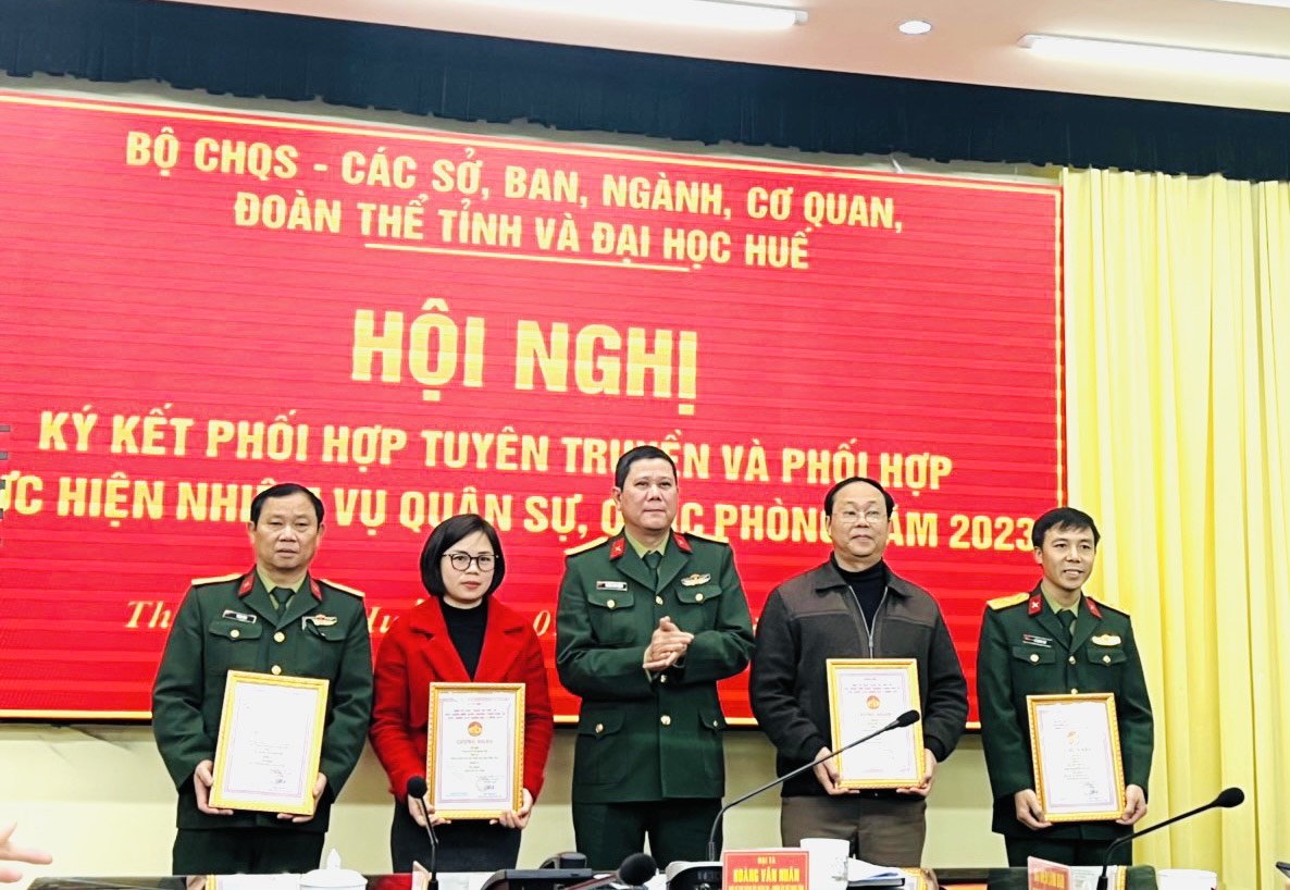 Tiếp tục đẩy mạnh công tác tuyên truyền về hoạt động của lực lượng vũ trang