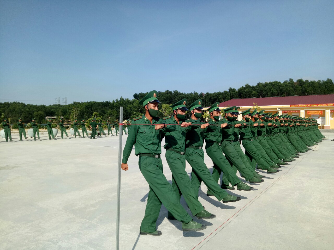 Tập huấn quân sự cho đội ngũ chỉ huy, cán bộ huấn luyện