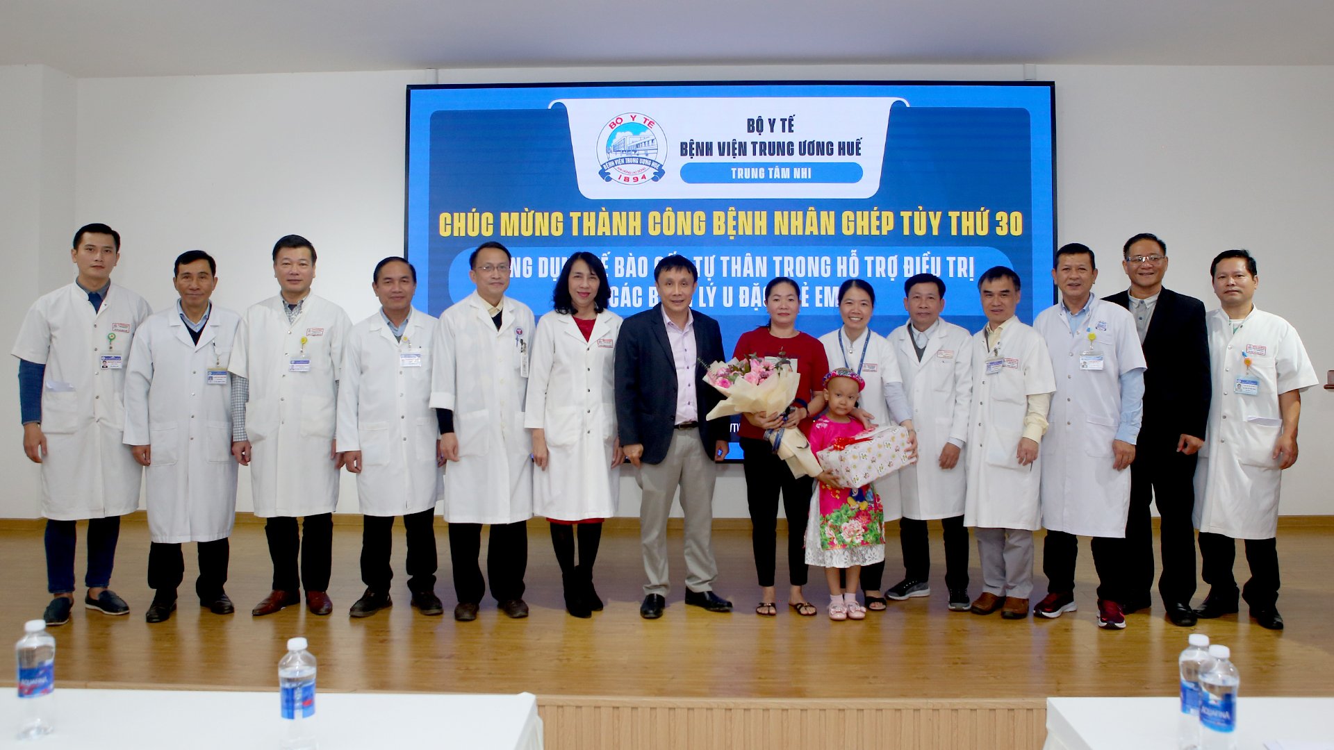 Ghép tế bào gốc tự thân cho bệnh nhi thứ 30