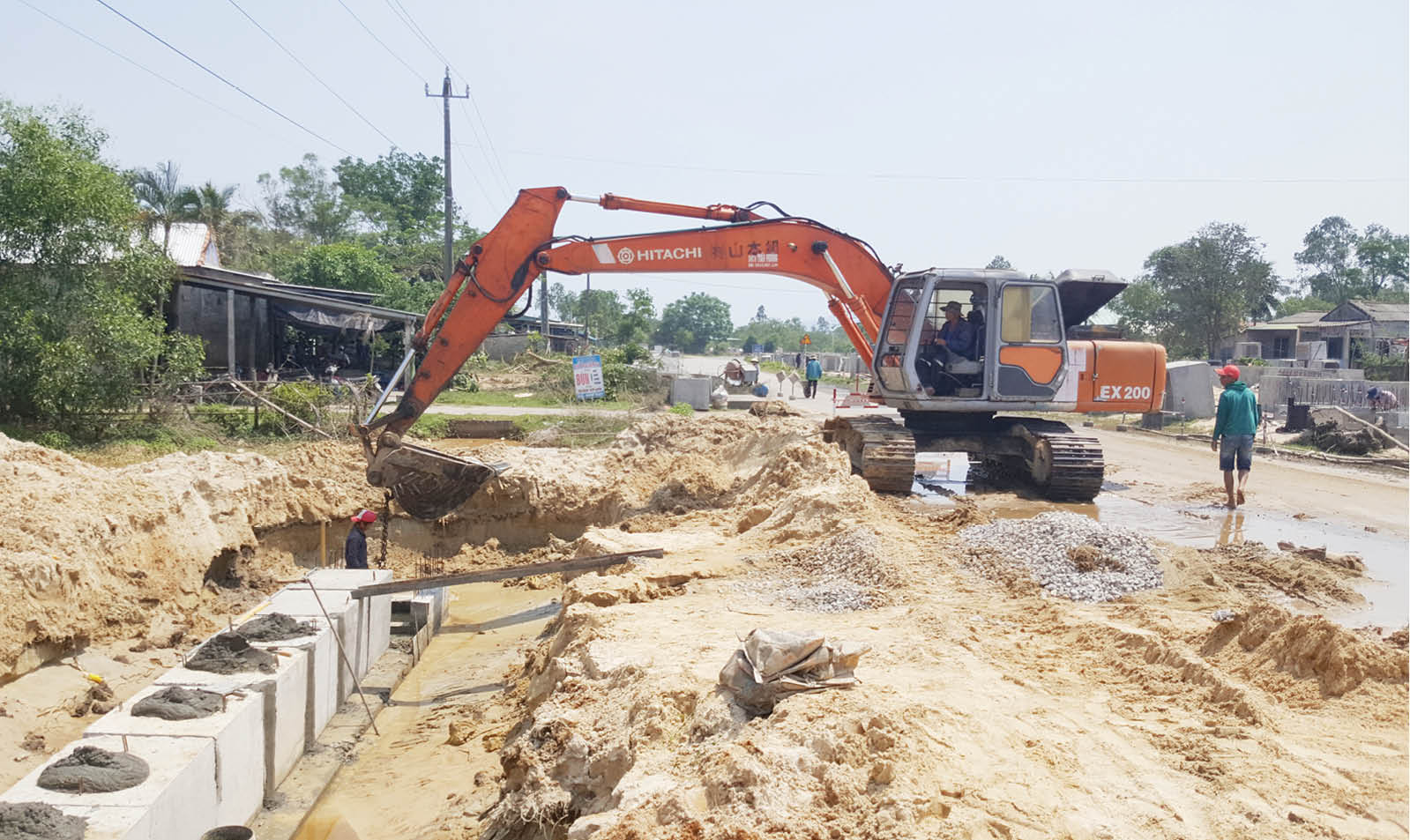 Bất động sản “đóng băng”, doanh nghiệp xây dựng gặp khó