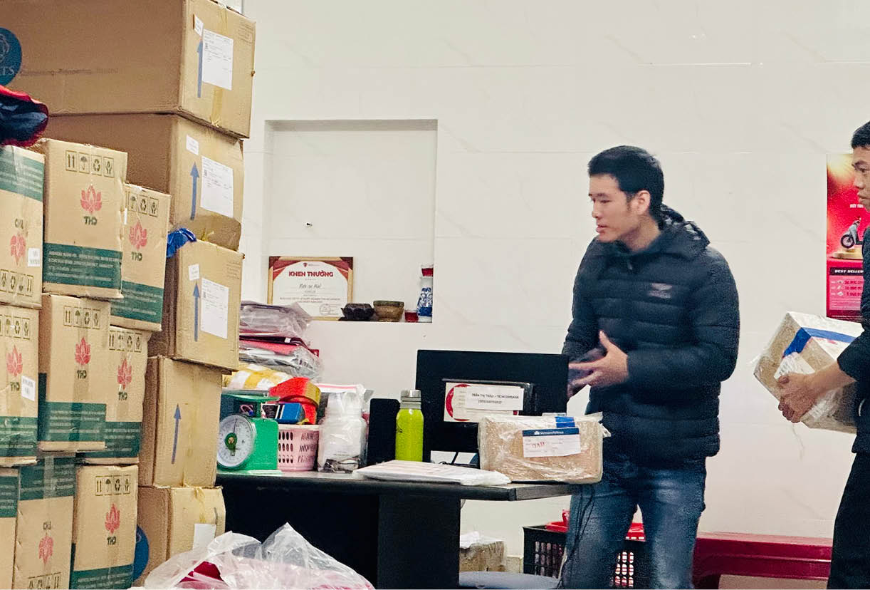 “Bơi” trong đơn hàng tết