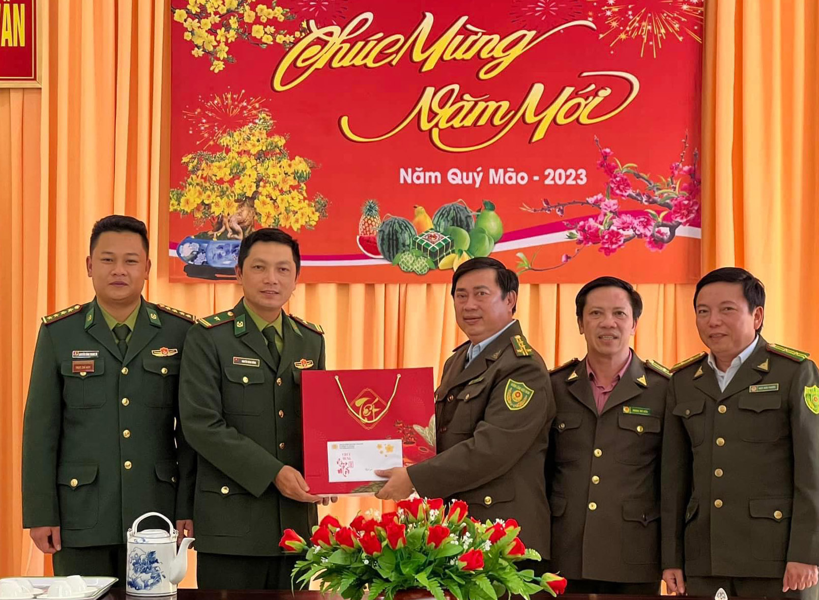 Đảm bảo 2 3 quân số tại các trạm bảo vệ rừng dịp tết