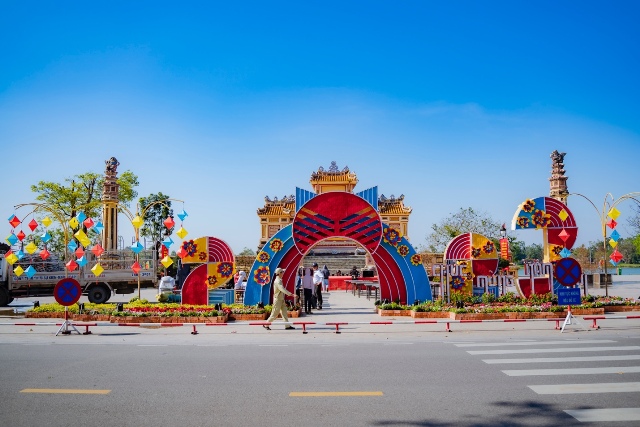 Lễ hội Xuân Huế 2023 Tinh hoa hội tụ, vững bước vươn xa