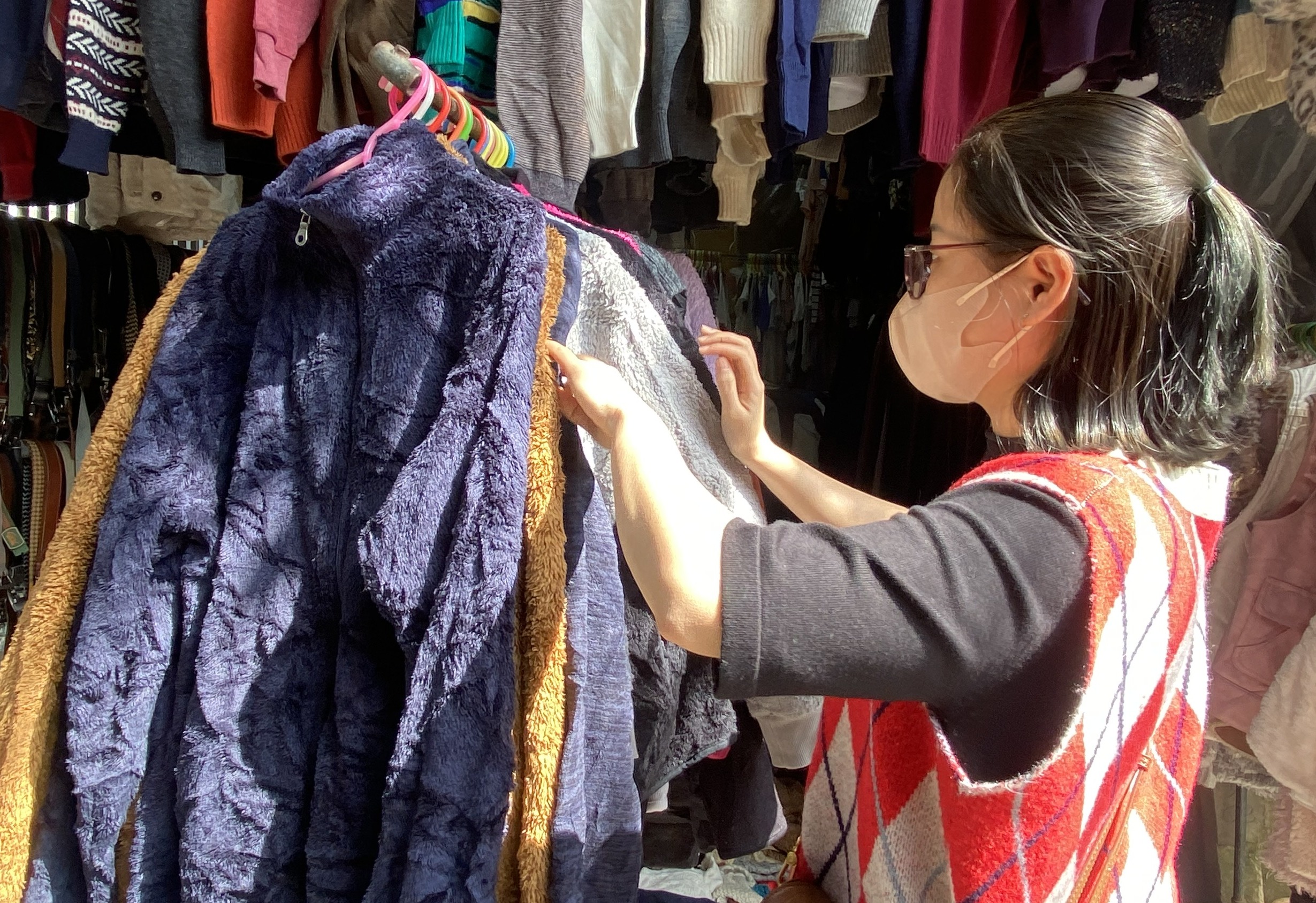 Săn đồ hiệu 2hand mặc Tết