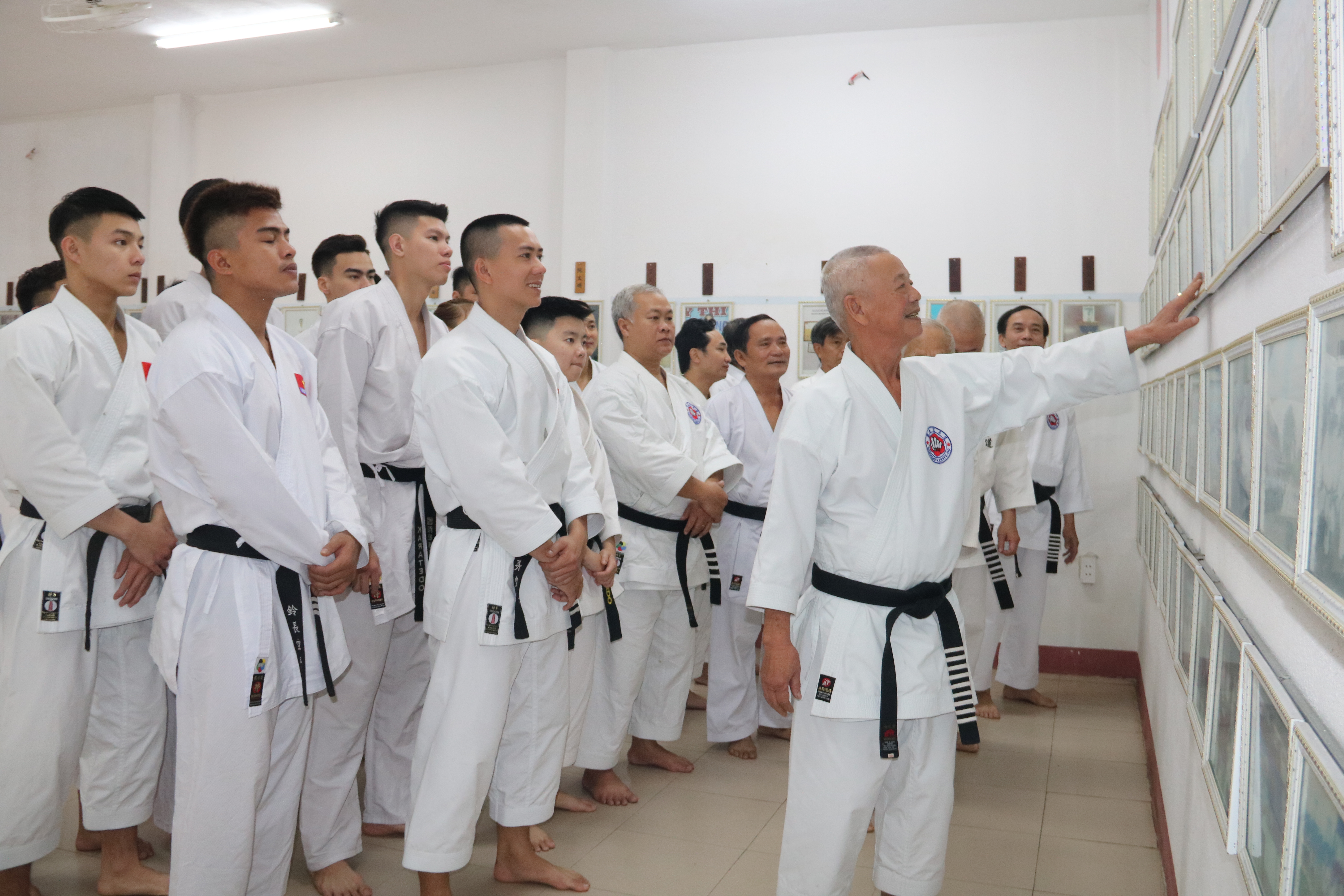 Võ sư, môn sinh Karatedo bái Tổ đầu năm