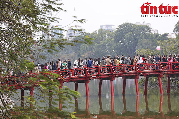 Thời tiết ngày mùng 3 Tết Bắc Bộ, Trung Bộ trời chuyển rét đậm