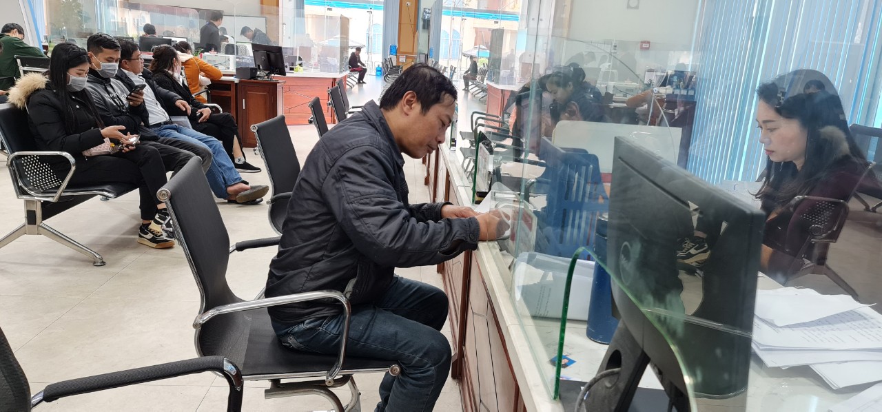 Sau tết, nhu cầu làm thủ tục hành chính tăng cao
