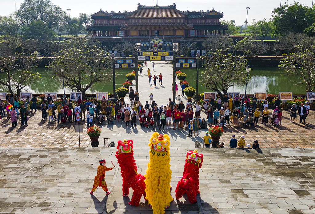 Huế đón gần 100 ngàn lượt khách trong 10 ngày của dịp nghỉ tết Nguyên đán