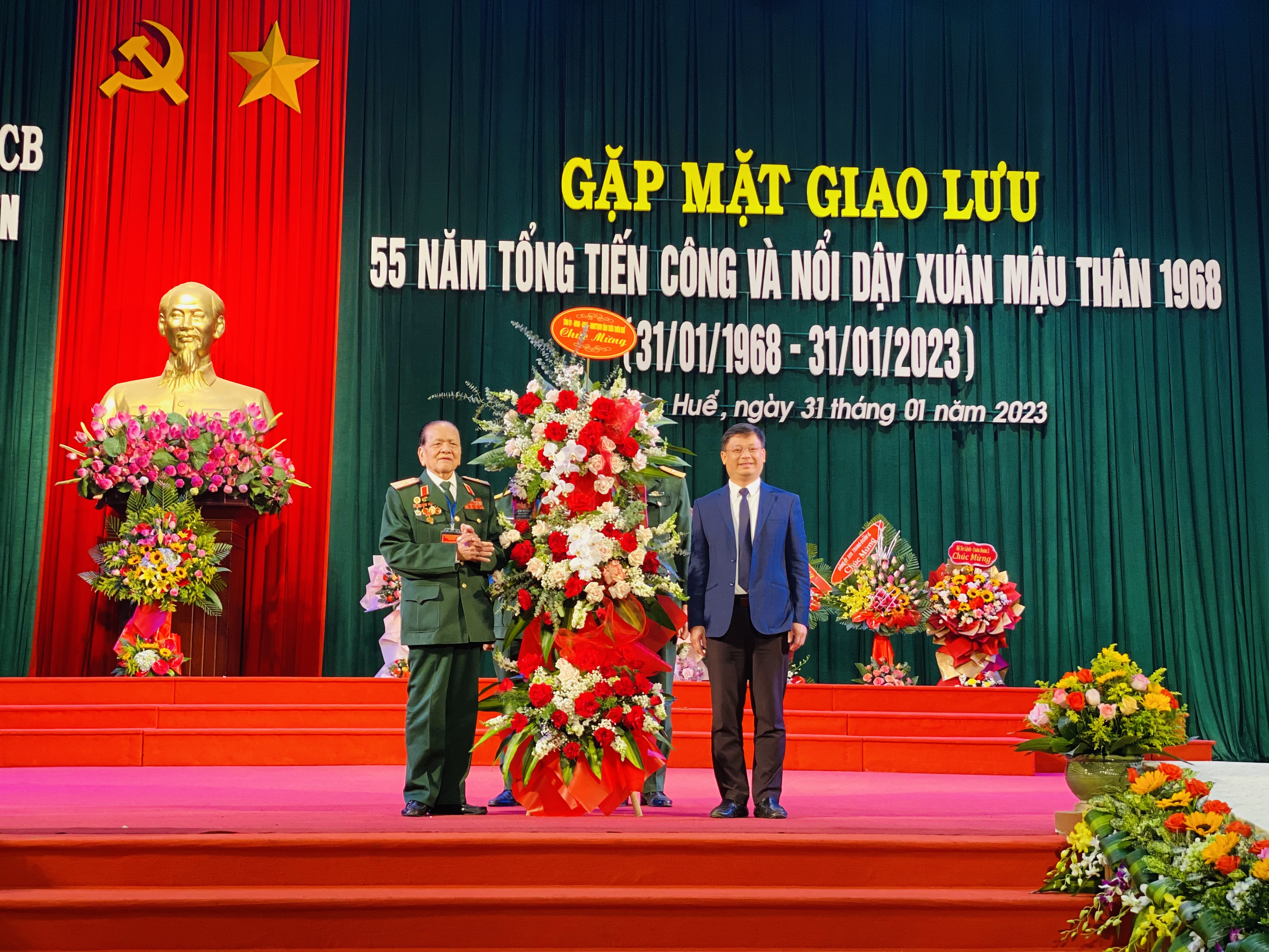 Xúc động 55 năm ngày gặp lại
