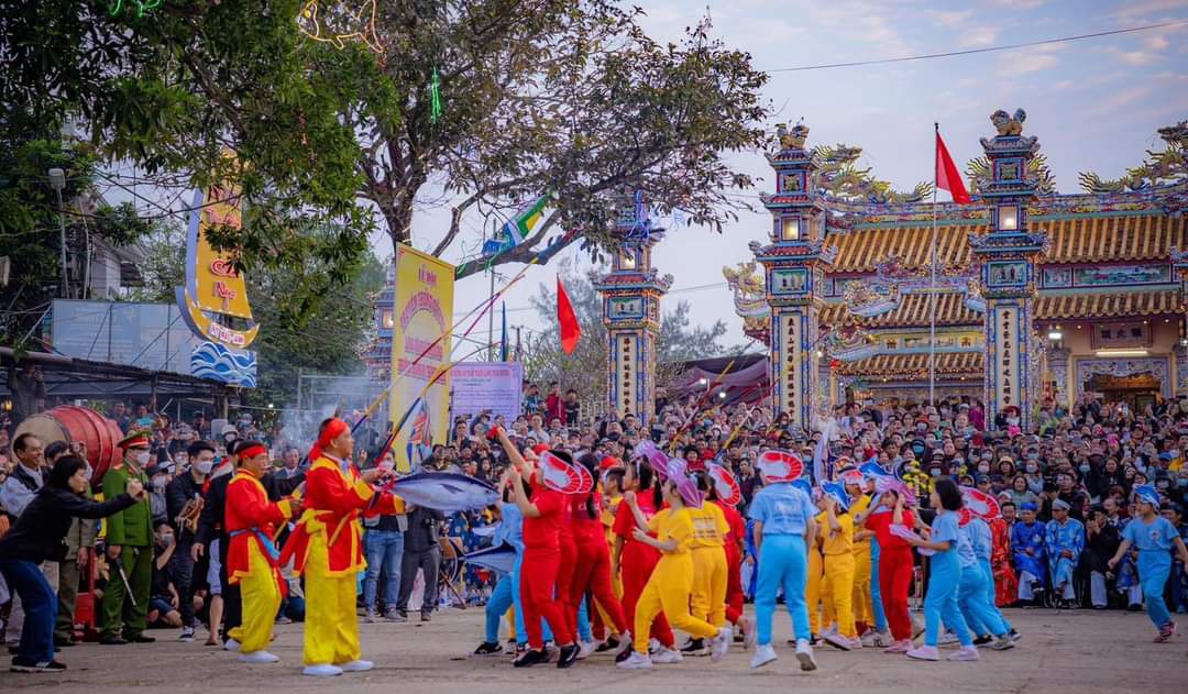 Fish Worshipping Festival and kicking off Southern fishing season ceremony
