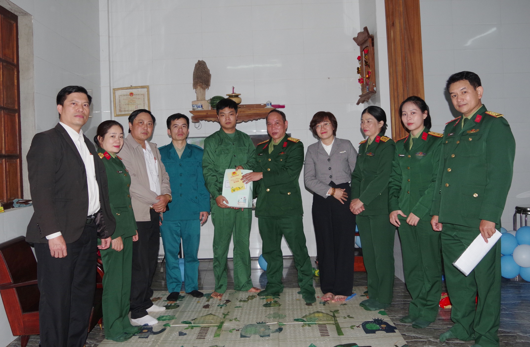 Để thanh niên khó khăn vững tâm lên đường nhập ngũ