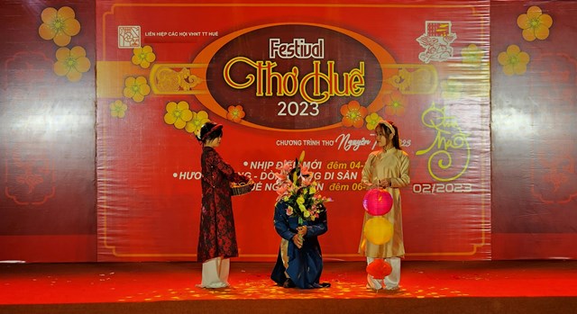 Đêm thơ tôn vinh dòng Hương