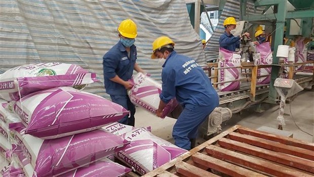 Kim ngạch thương mại Việt Nam - Lào năm 2022 tăng trưởng ấn tượng