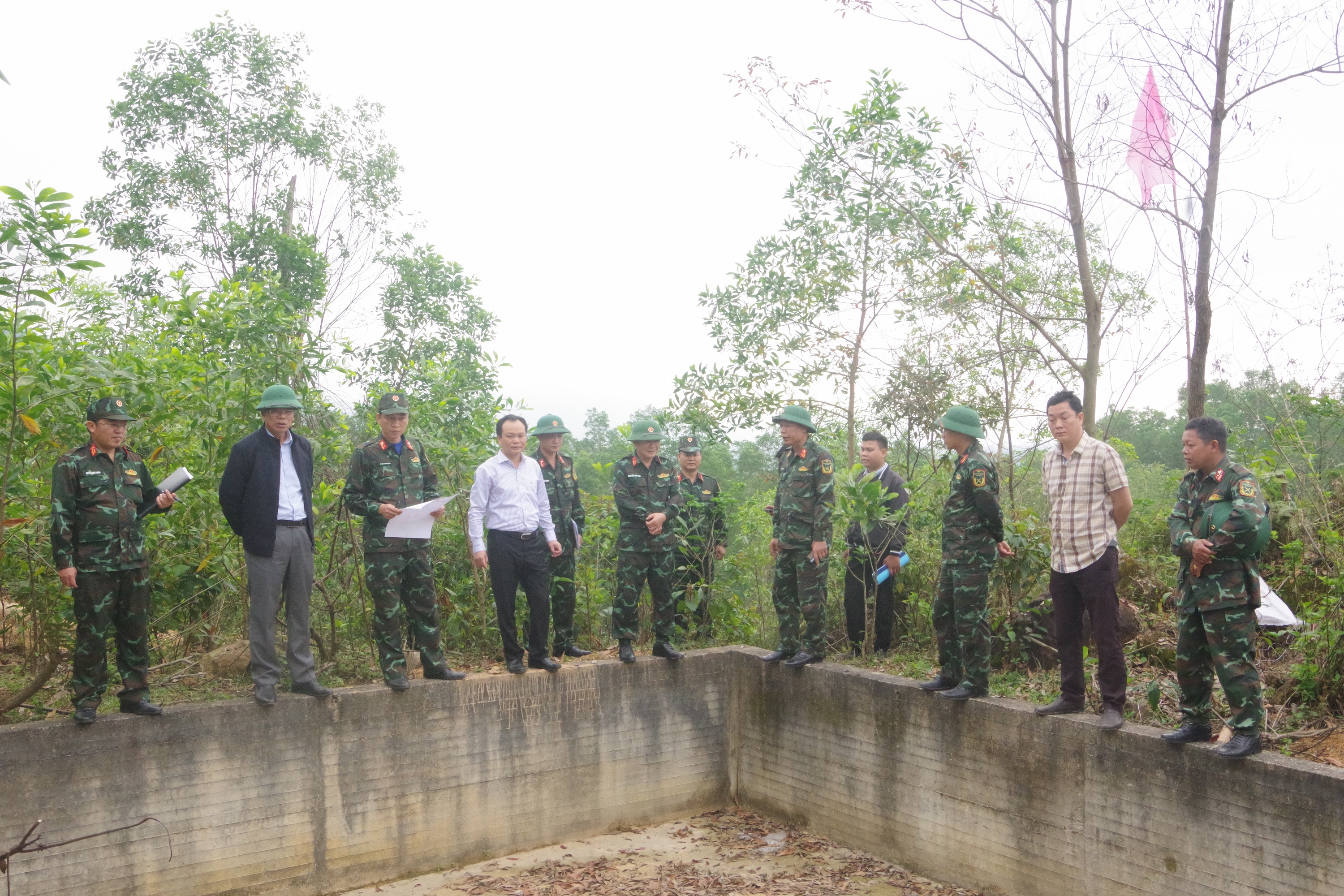 Khảo sát xây dựng Sở Chỉ huy diễn tập khu vực phòng thủ các huyện